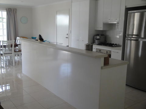 White Sands Retreat - Accommodation Gladstone 2