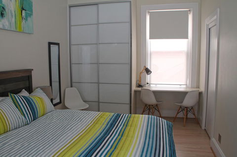 Smugglers Inn Studio Apartments - Accommodation Gladstone 16