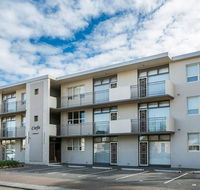 Glenelg Holiday Apartments - Corfu - Accommodation Gladstone