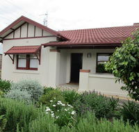 Mataro Cottage - Accommodation Gladstone