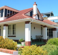 Brighton Beach House - Accommodation Gladstone