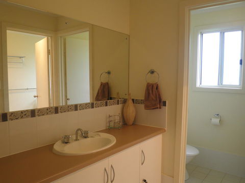 The Haven - Island Beach - Accommodation Gladstone 13