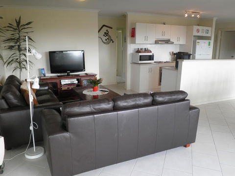 The Haven - Island Beach - Accommodation Gladstone 5