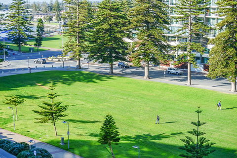 Pier Luxury Apartments - Accommodation Gladstone 32