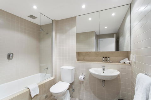 Pier Luxury Apartments - Accommodation Gladstone 4