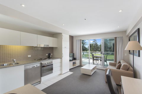 Pier Luxury Apartments - Accommodation Gladstone 8