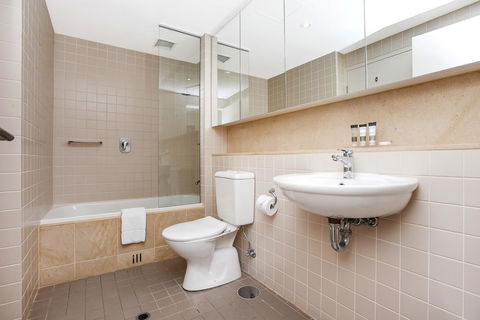 Pier Luxury Apartments - Accommodation Gladstone 18