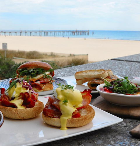 Pier Luxury Apartments - Accommodation Gladstone 0