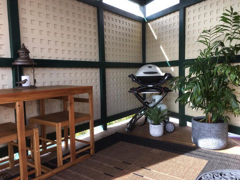 Wine And Roses Bed And Breakfast - Accommodation Gladstone 37