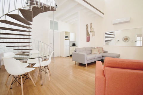 Seawall Apartments - Accommodation Gladstone 23