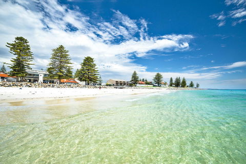 Seawall Apartments - Accommodation Gladstone 8