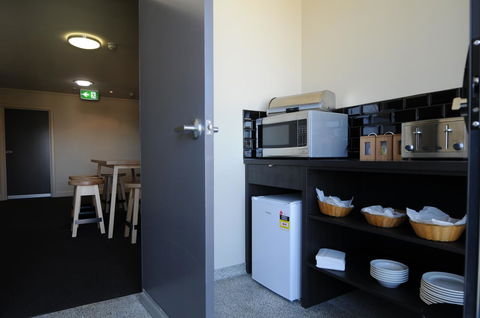 Mansfield Park Hotel - Accommodation Gladstone 9
