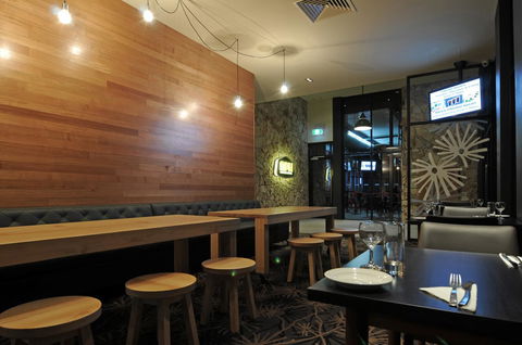 Mansfield Park Hotel - Accommodation Gladstone 5