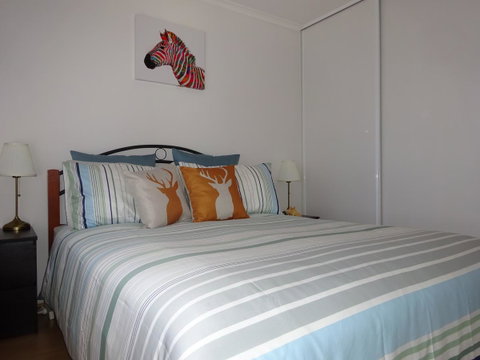Selene Holiday Apartment @West Beach - Accommodation Gladstone 23