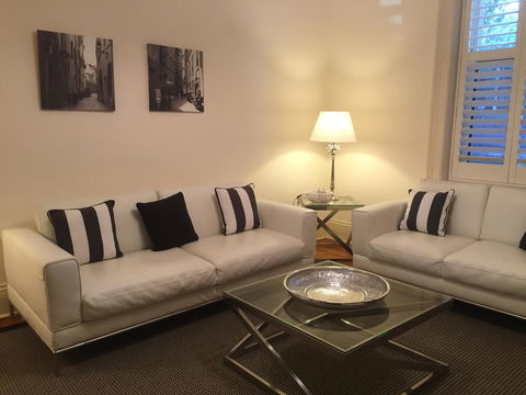 8 Osborne - Accommodation Gladstone 6