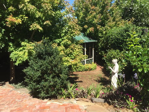 8 Osborne - Accommodation Gladstone 1