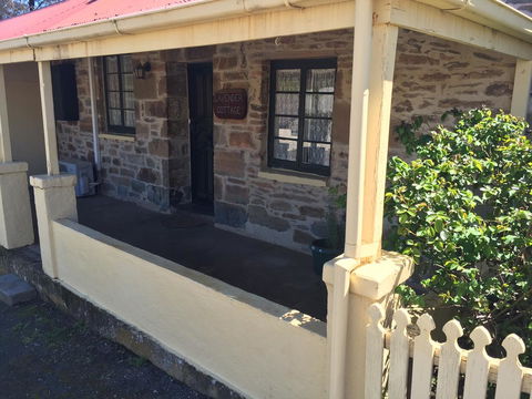 Lavender Cottage B&B - Accommodation Gladstone 4