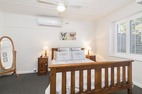 Stoneleigh Cottage Bed And Breakfast - Accommodation Gladstone 11