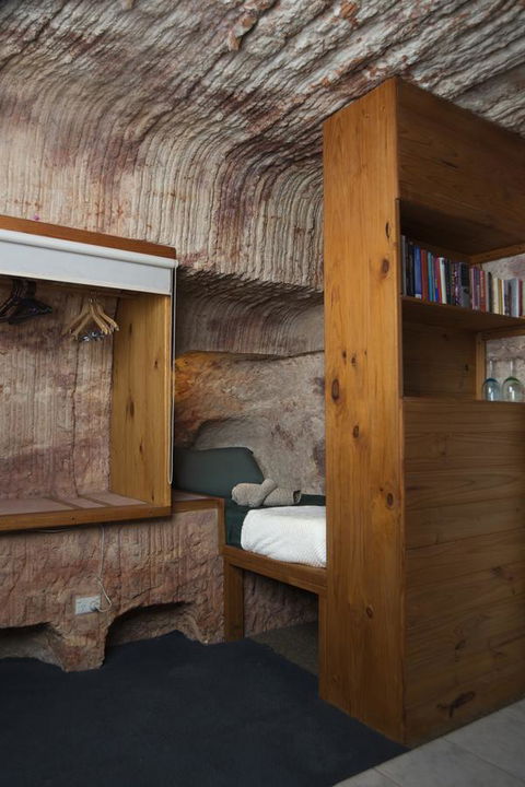 Ali\'s Underground Studio - Accommodation Gladstone 7