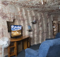 Ali's Underground - Accommodation Gladstone