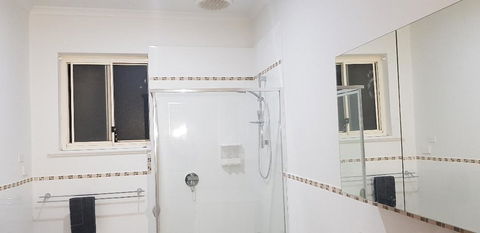 Unit In Marion - Accommodation Gladstone 9
