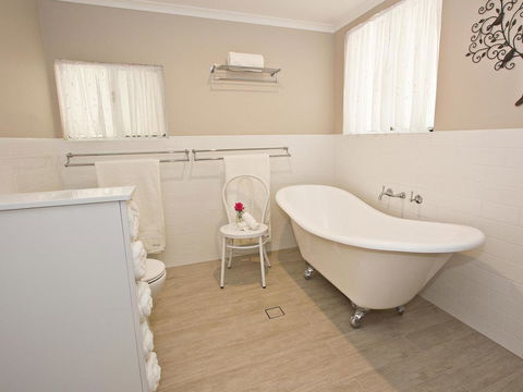 Queen's Cottage Barossa Valley - Accommodation Gladstone 17