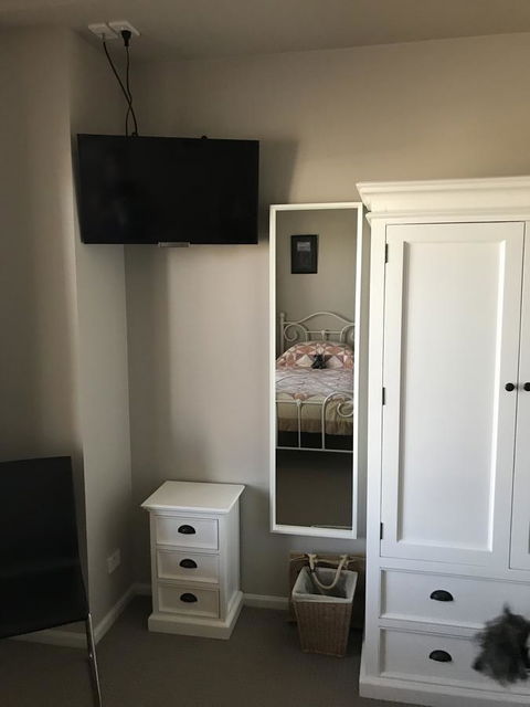 Rezare House Bed & Breakfast - Accommodation Gladstone 10