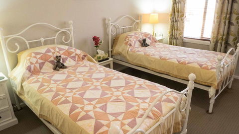 Rezare House Bed & Breakfast - Accommodation Gladstone 9