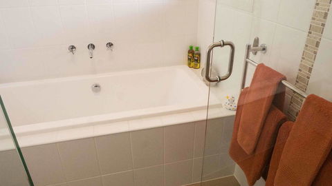Rezare House Bed & Breakfast - Accommodation Gladstone 22