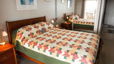 Rezare House Bed & Breakfast - Accommodation Gladstone 4