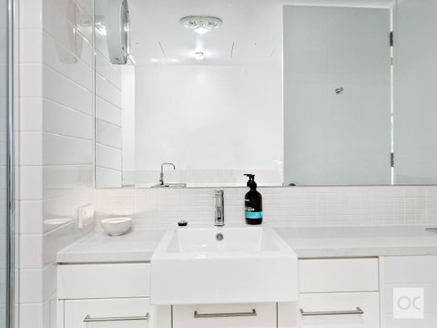 Breeze Beachfront Apartment - Accommodation Gladstone 36