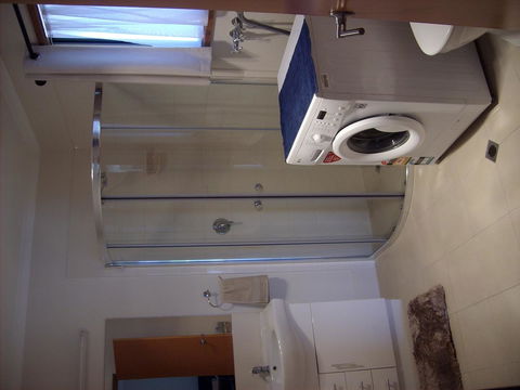 Jacko's Holiday Cabins - Accommodation Gladstone 4