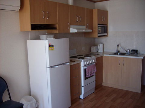 Jacko's Holiday Cabins - Accommodation Gladstone 1