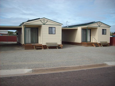 Jacko's Holiday Cabins - Accommodation Gladstone 7