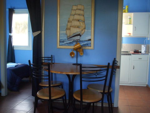 Casuarina Coastal Units - Accommodation Gladstone 10