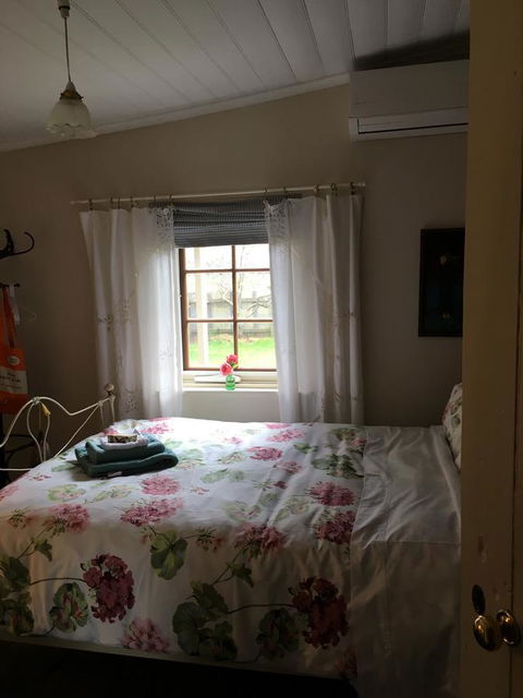 Amy\'s House Bed & Breakfast - Accommodation Gladstone 38