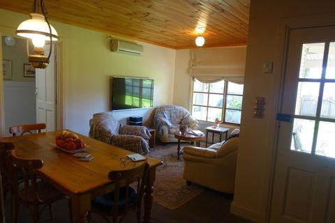 Amy\'s House Bed & Breakfast - Accommodation Gladstone 42