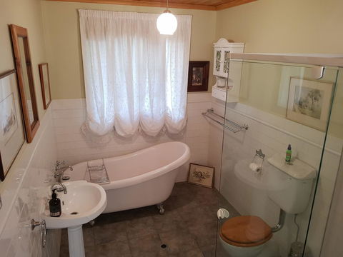 Amy\'s House Bed & Breakfast - Accommodation Gladstone 13