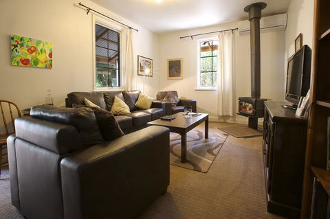 Amy\'s House Bed & Breakfast - Accommodation Gladstone 6