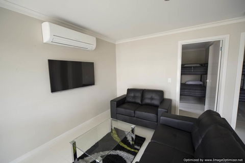 Paringa Resort - Accommodation Gladstone 3