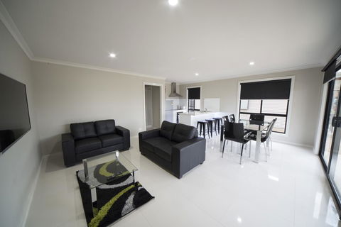 Paringa Resort - Accommodation Gladstone 5