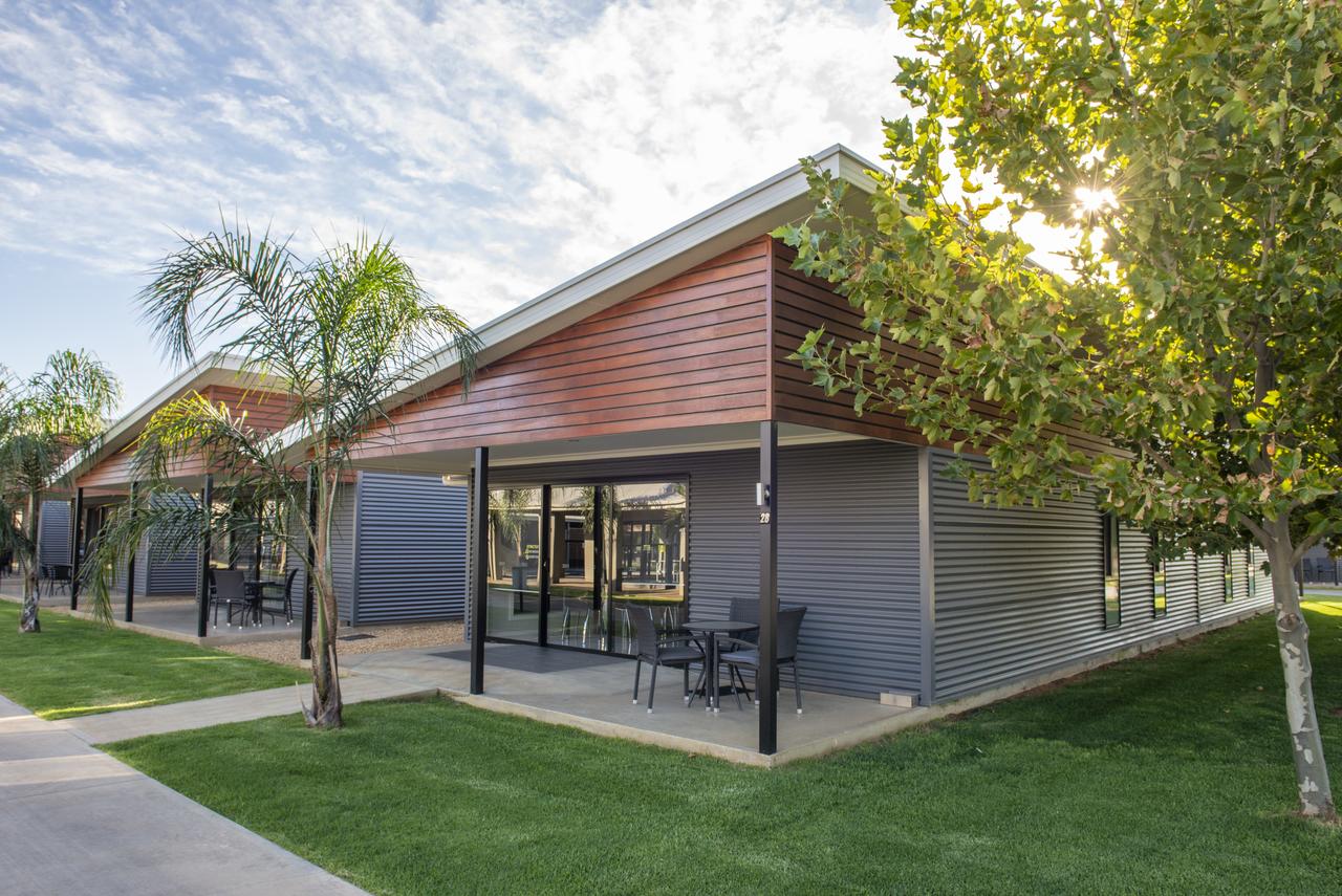 Paringa SA Accommodation Gladstone