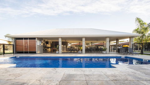 Paringa Resort - Accommodation Gladstone 1