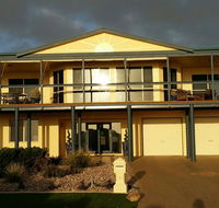 Beachside Escape on The Esplanade - Accommodation Gladstone