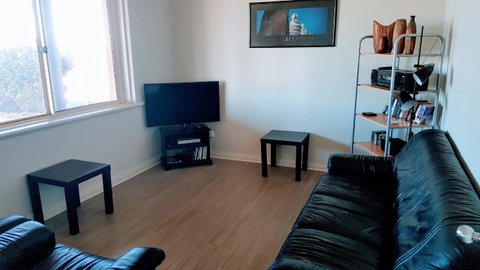 Beachside Escape On The Esplanade - Accommodation Gladstone 6
