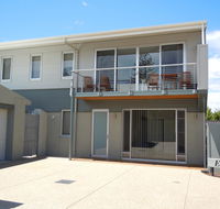 Elandra Holiday Home - Accommodation Gladstone