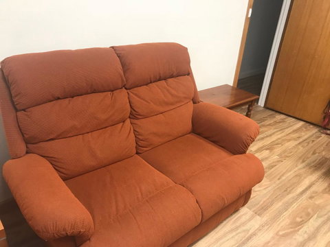 Kingscote Central - Accommodation Gladstone 4