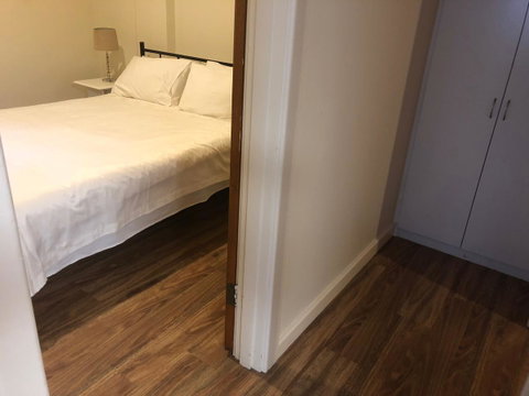 Kingscote Central - Accommodation Gladstone 5