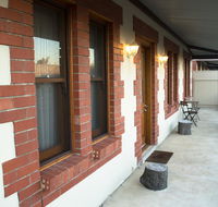 Longreach at Port Elliot - Accommodation Gladstone