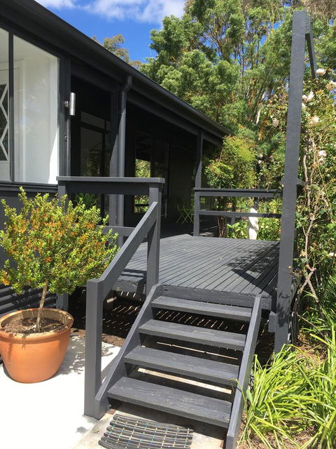 Hilltop Too - Accommodation Gladstone 1